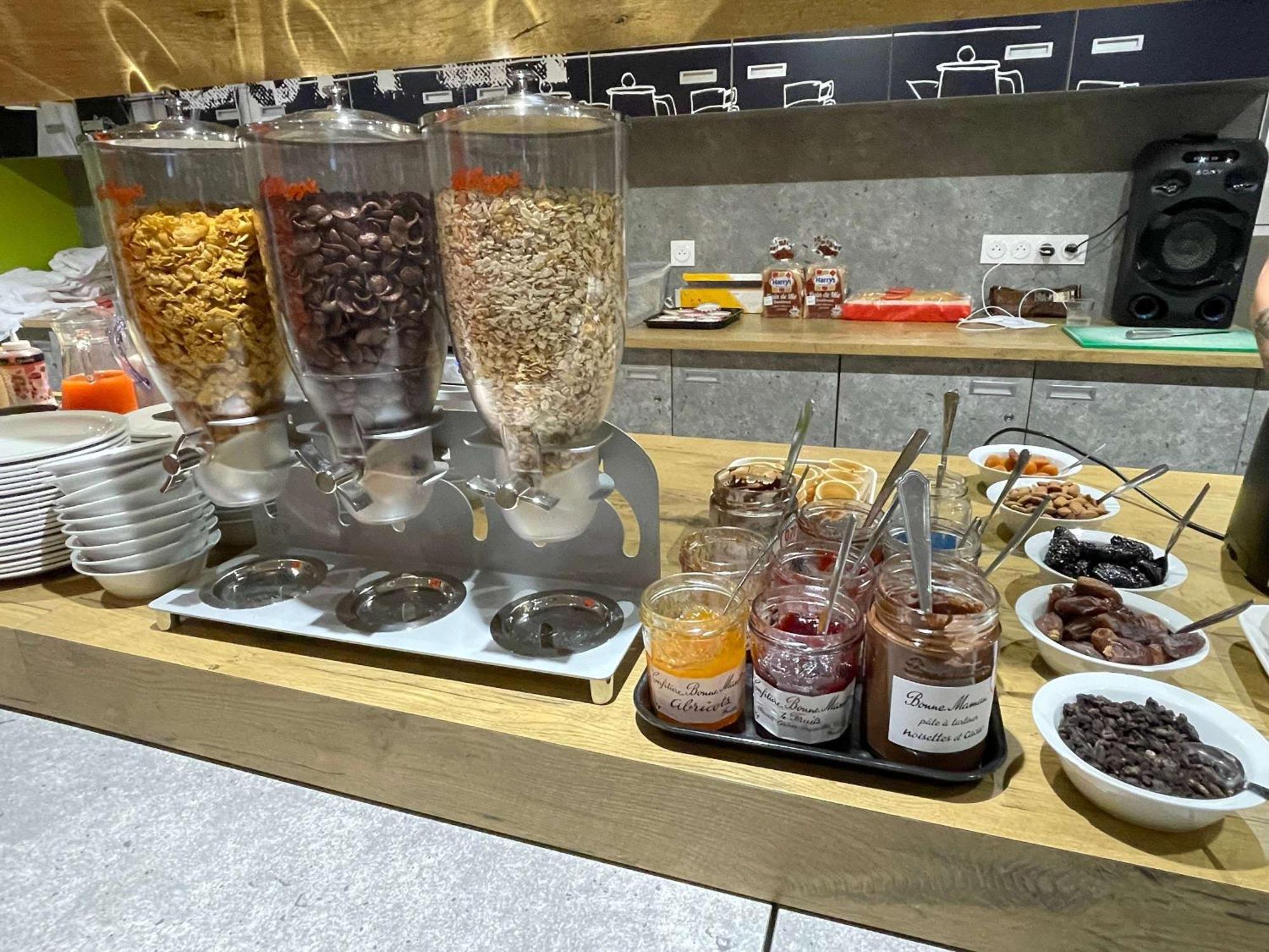 Ibis Budget Cognac Châteaubernard エクステリア 写真