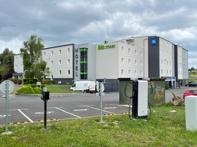 Ibis Budget Cognac Châteaubernard エクステリア 写真